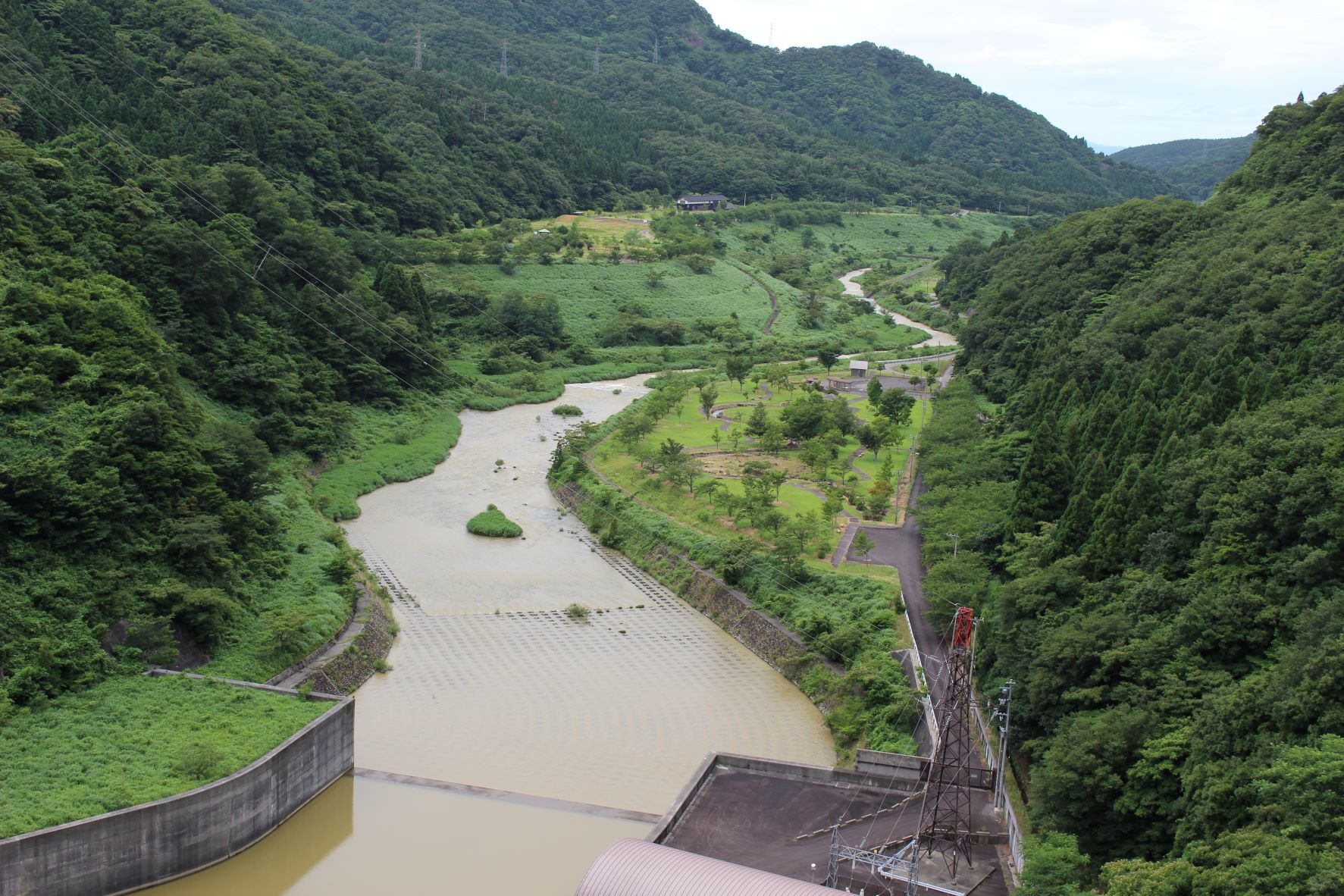 久婦須川ダム広場